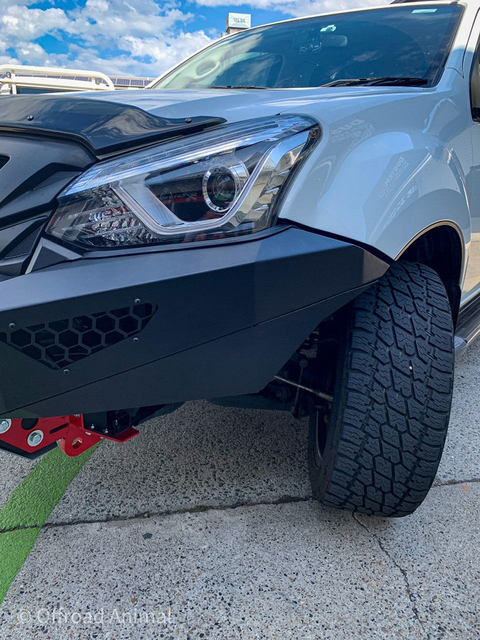 Offroad Animal Predator Bull Bar for Isuzu MU-X-G2 2017-2020