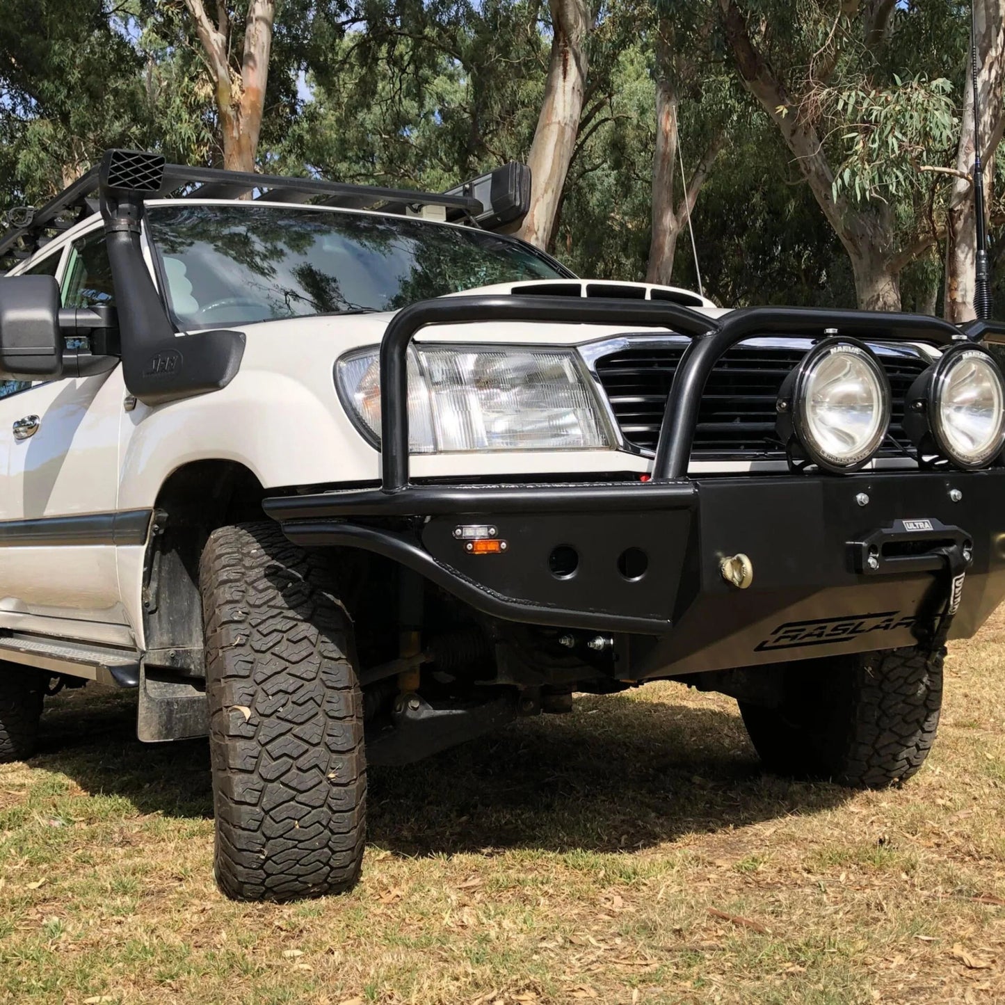 Raslarr New Style Azza Bull Bar for Toyota LandCruiser 100 Series IFS (1998-2007)