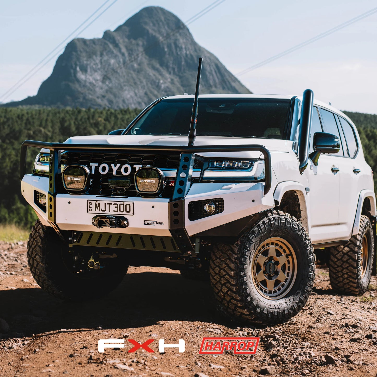 Raslarr Dallas Bull Bar for Toyota LandCruiser 300 Series