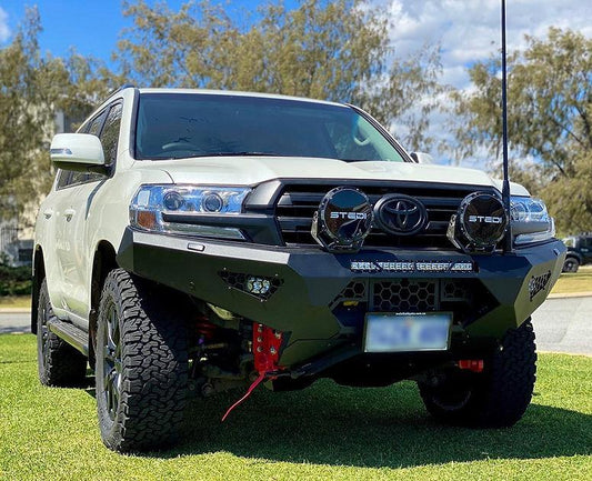 Offroad Animal Predator Bull Bar for Toyota LandCruiser 200 Series 2015-2021