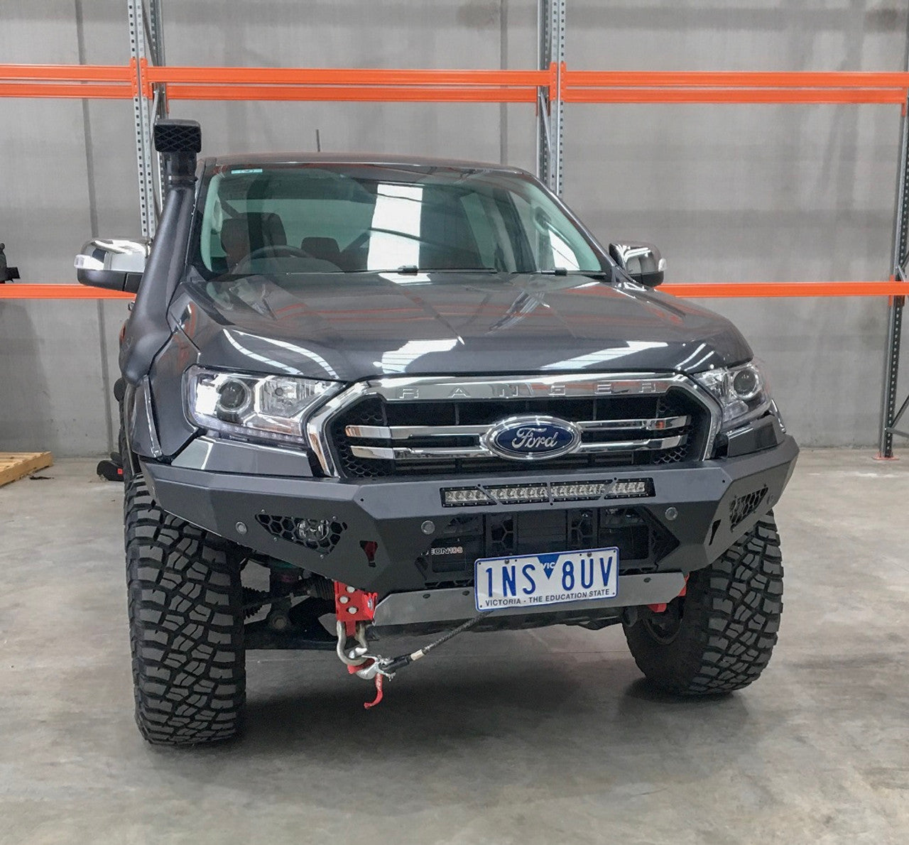 Offroad Animal Predator Bull Bar for Ford Everest 2015-2022