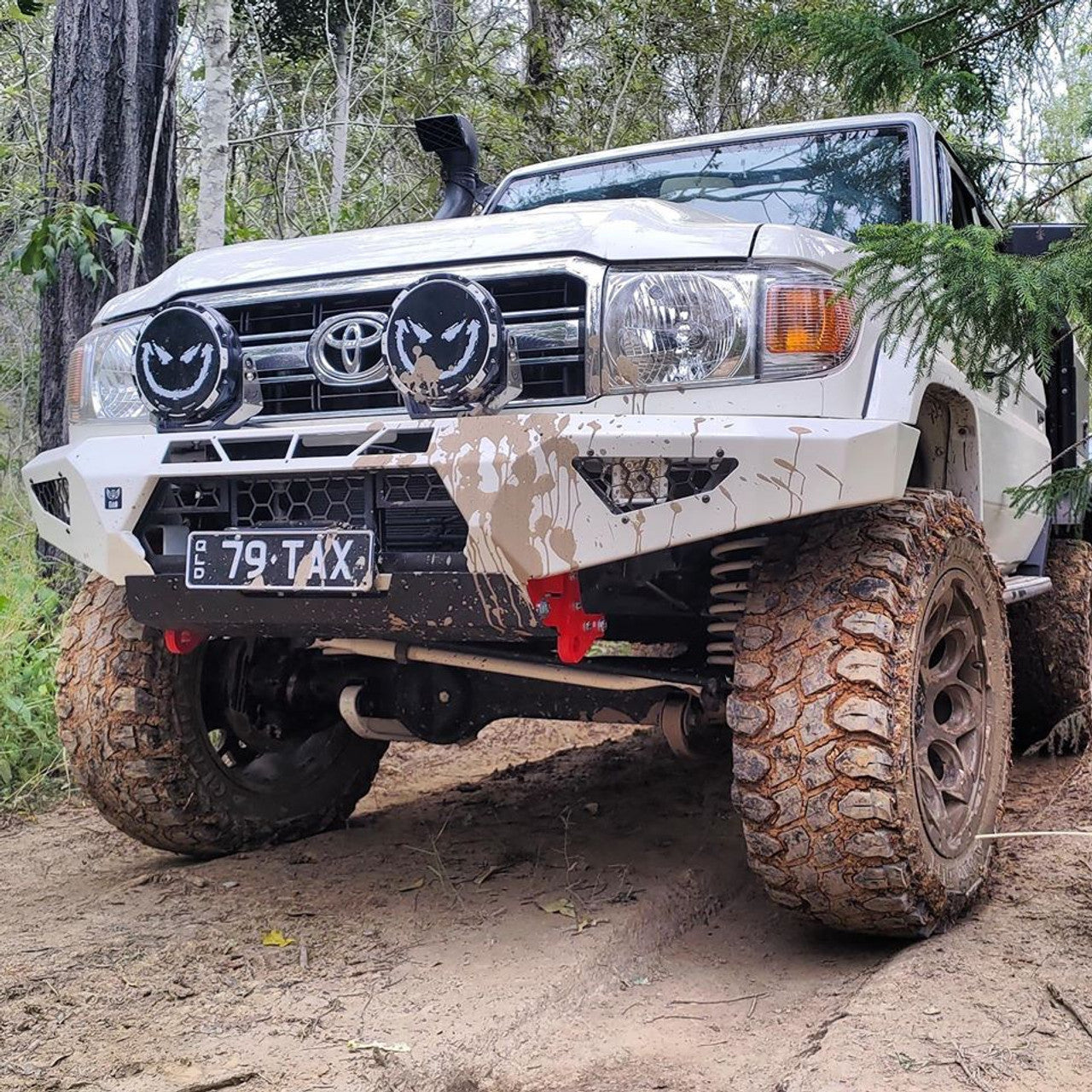 Offroad Animal Predator Bull Bar for Toyota LandCruiser 79 Series Single cab 2017-2023