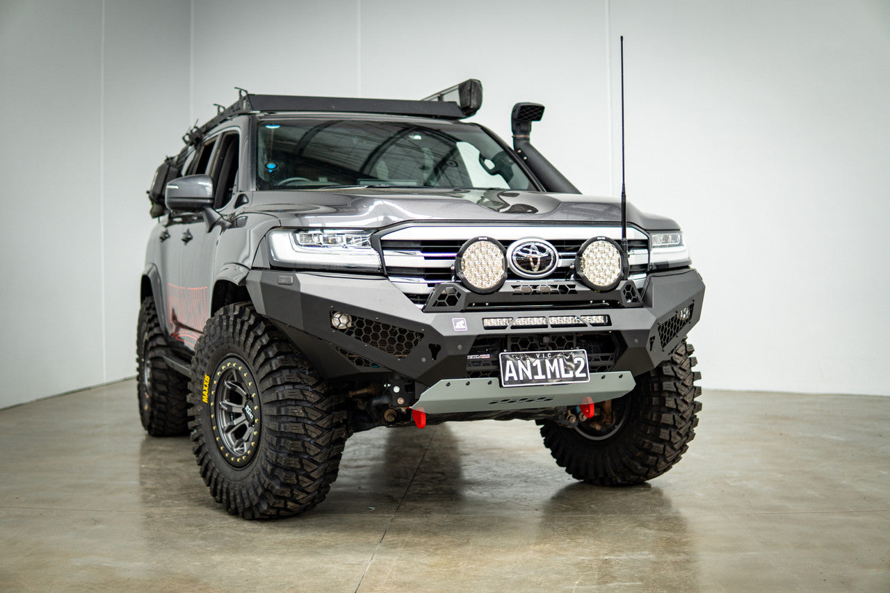Offroad Animal Rally Hoop to suit Predator Bar for Toyota LandCrusier 300 Series style with 9" Arse Kicker lights