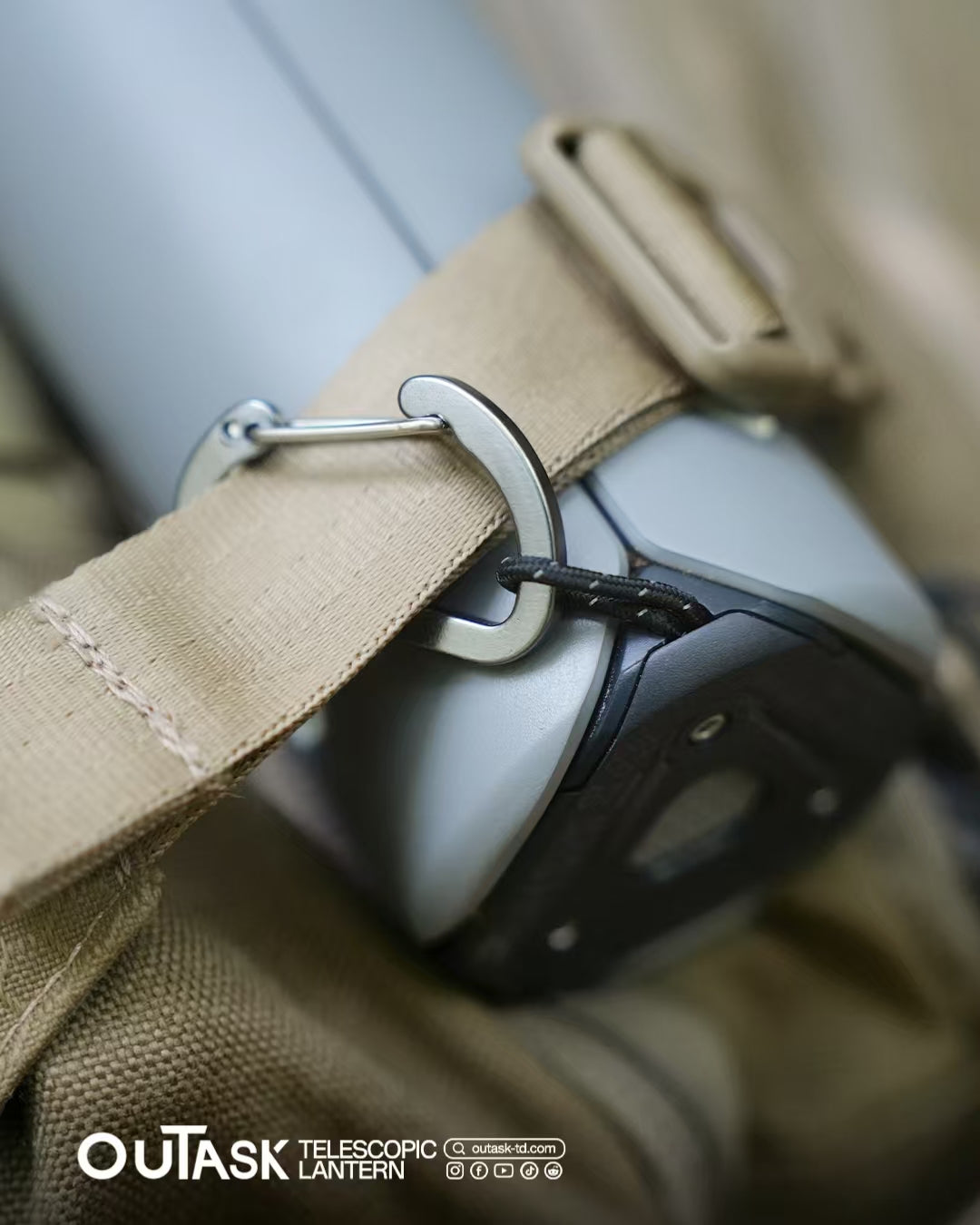 Outask Telescopic Magnetic LED Camp Light - Military Green