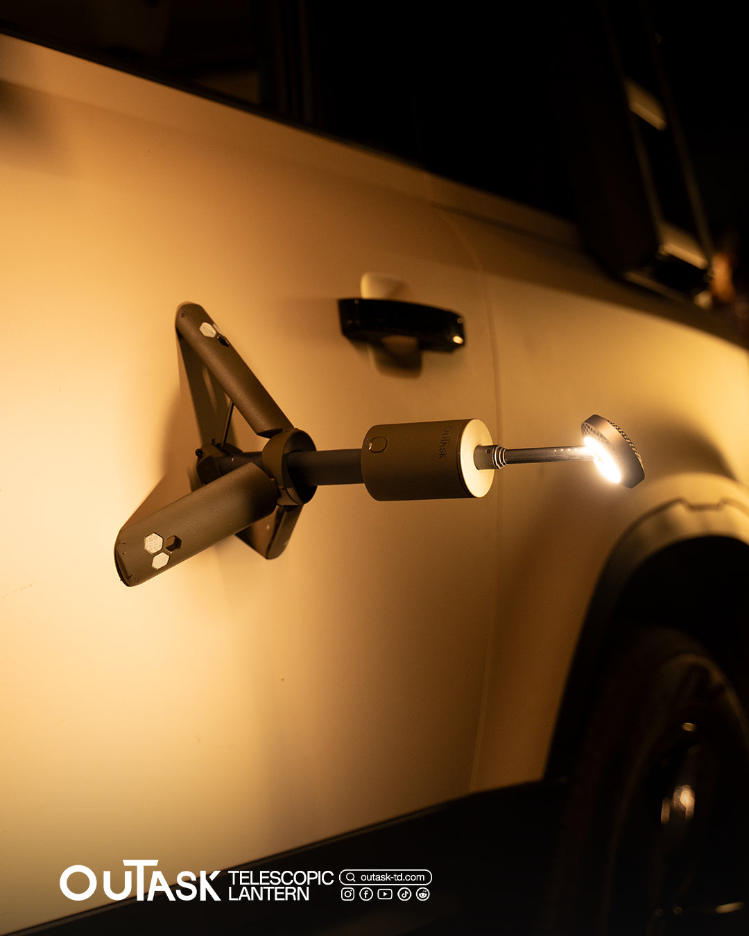 Outask Telescopic Magnetic LED Camp Light - Military Green